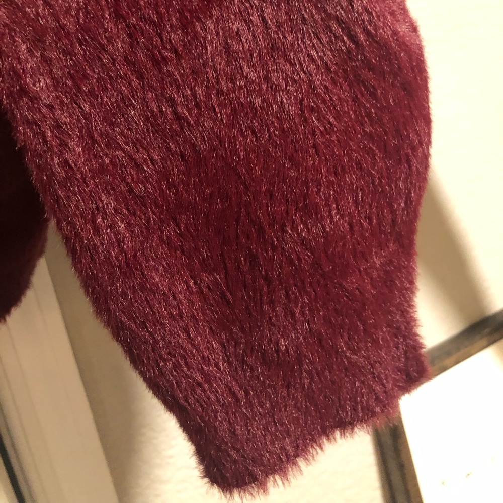 KUT from the Kloth Women Faux Fur Jana Cardigan NWT Bordeaux Large - Picture 11 of 11